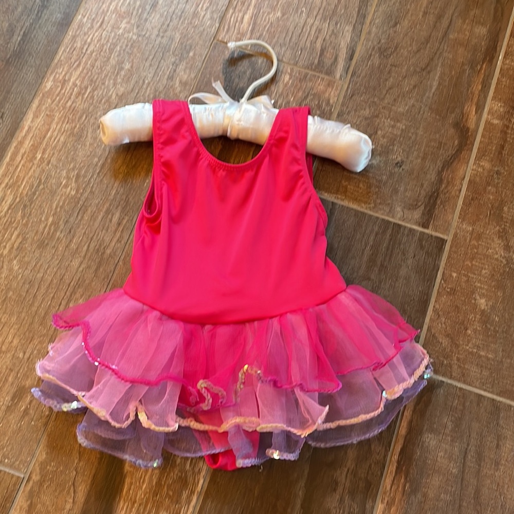 Adorable tutu dress up